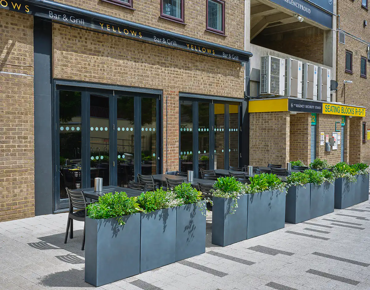 yellows bar and grill